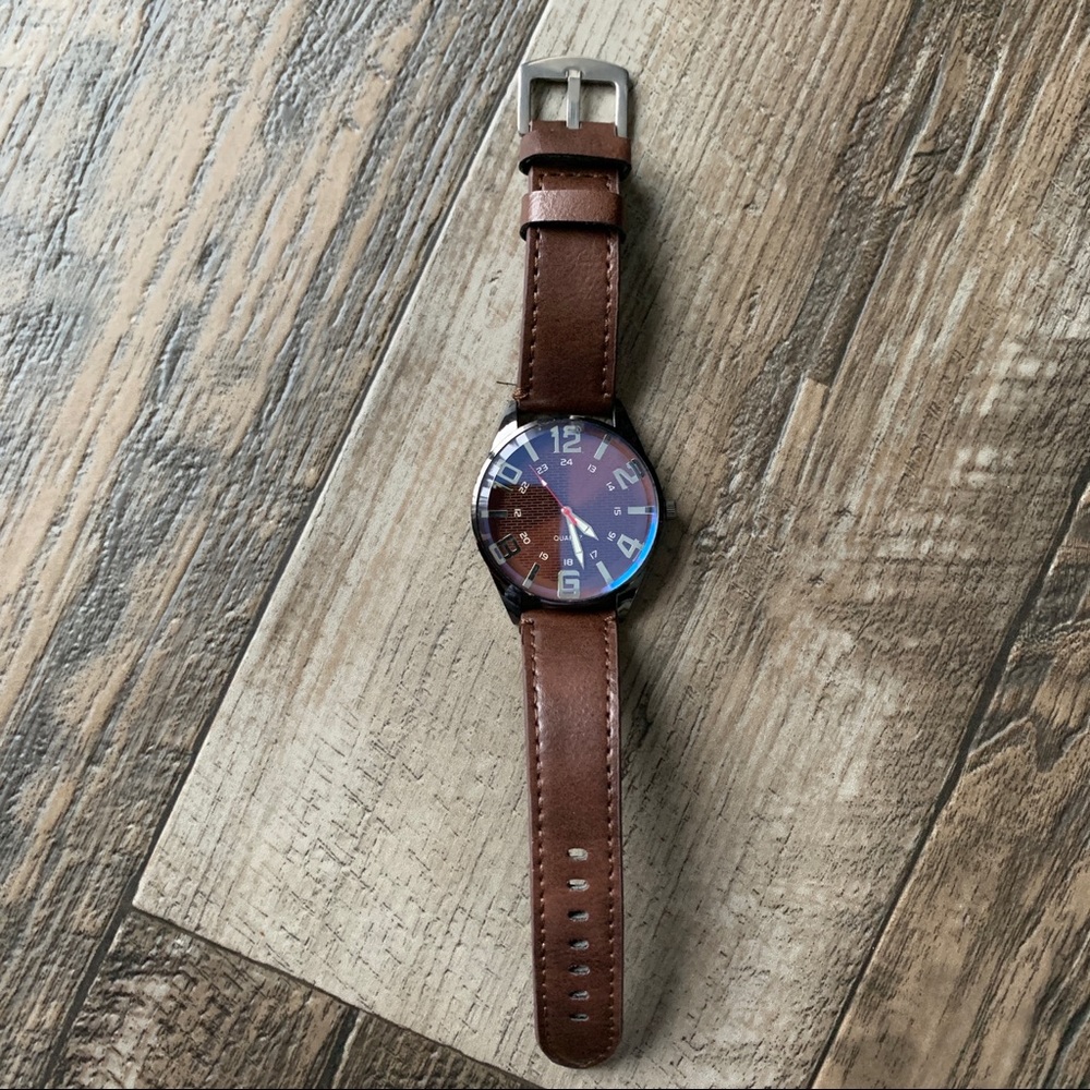 Watch - Picture 8 of 14